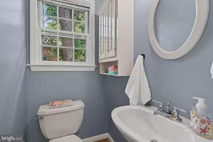 986 N Powhatan St, Arlington, VA 22205 - Photo 20