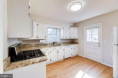 2414 Key Boulevard, Arlington, VA 22201 - Photo 6