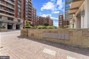 3600 S Glebe Rd, Arlington, VA 22202 - Photo 2