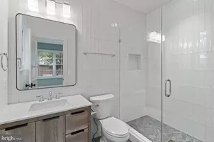 1709 N Harvard St, Arlington, VA 22201 - Photo 24