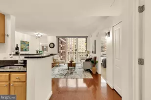 880 N Pollard St, Arlington, VA 22203 - Photo 2