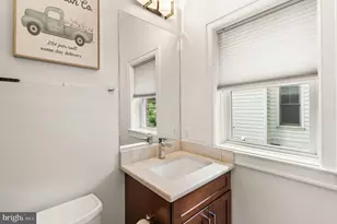 4226 40th St N, Arlington, VA 22207 - Photo 50