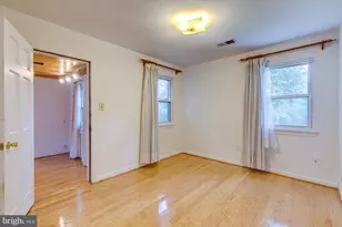 1947 Arlington Ridge Rd, Arlington, VA 22202 - Photo 16