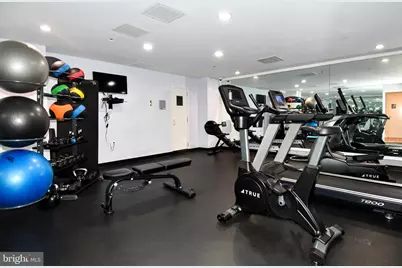 1301 N Courthouse Road #1005, Arlington, VA 22201 - Photo 30