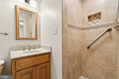 2375 N Vernon Street, Arlington, VA 22207 - Photo 34