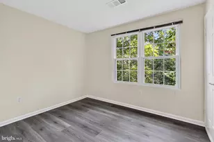 2050 Calvert Street N, Arlington, VA 22201 - Photo 34