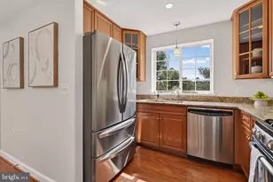 4177 S Four Mile Run Dr, Arlington, VA 22204 - Photo 10