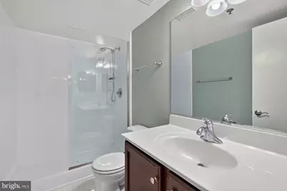 1001 N Vermont Street #811, Arlington, VA 22201 - Photo 26