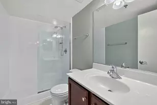 1001 N Vermont St, Arlington, VA 22201 - Photo 26