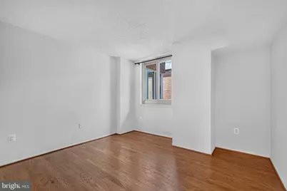 1001 N Vermont Street #811, Arlington, VA 22201 - Photo 24