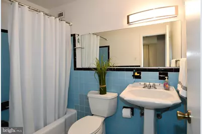 1200 S Arlington Ridge Road #704, Arlington, VA 22202 - Photo 18