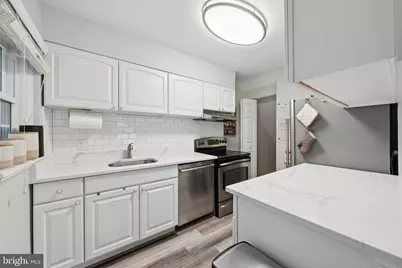 3230 S Utah Street, Arlington, VA 22206 - Photo 8
