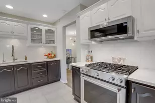 3710 Lorcom Ln, Arlington, VA 22207 - Photo 10