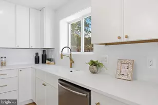 2709 12th St S, Arlington, VA 22204 - Photo 10