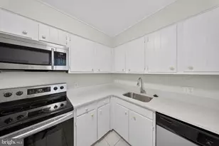 4210 36th St S, Arlington, VA 22206 - Photo 8