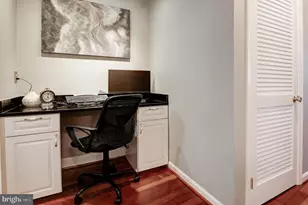 1101 S Arlington Ridge Rd, Arlington, VA 22202 - Photo 22
