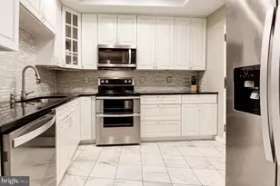 1101 S Arlington Ridge Rd, Arlington, VA 22202 - Photo 2
