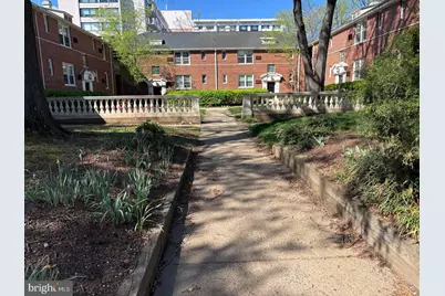 106 N George Mason Drive N #4, Arlington, VA 22203 - Photo 2