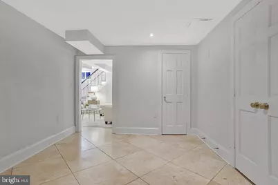 1200 N Illinois Street, Arlington, VA 22205 - Photo 52