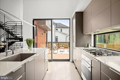 3004 N Underwood Street, Arlington, VA 22213 - Photo 10