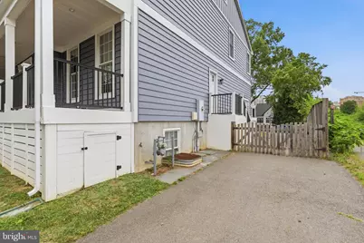 809 N Buchanan Street, Arlington, VA 22203 - Photo 4