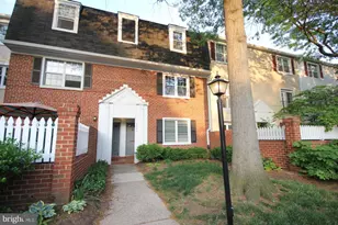 2832 Wakefield Street S, Arlington, VA 22206 - Photo 1