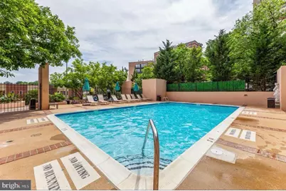 1301 N Courthouse Road #1009, Arlington, VA 22201 - Photo 8