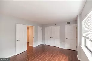 1301 N Courthouse Rd, Arlington, VA 22201 - Photo 4