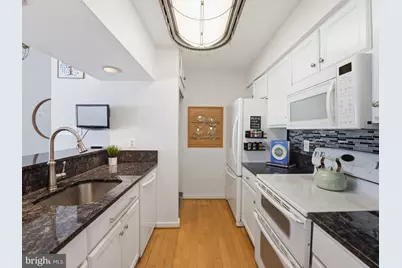 5548 Langston Boulevard #43-E, Arlington, VA 22207 - Photo 12