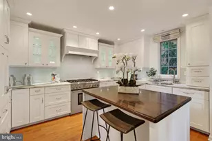 1739 N Wakefield Street N, Arlington, VA 22207 - Photo 6