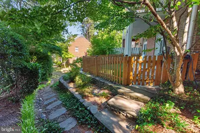 1739 N Wakefield Street N, Arlington, VA 22207 - Photo 40
