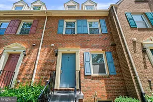 1141 N Vernon St, Arlington, VA 22201 - Photo 1