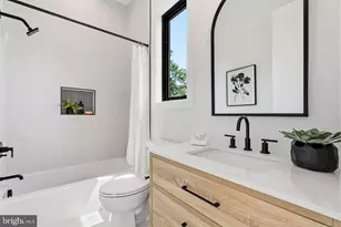 1211 20th St S, Arlington, VA 22202 - Photo 64