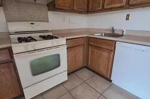 4600 Four Mile Run Dr, Arlington, VA 22204 - Photo 8