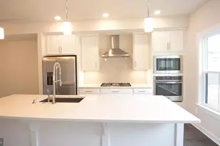 5701 11th St N, Arlington, VA 22205 - Photo 28