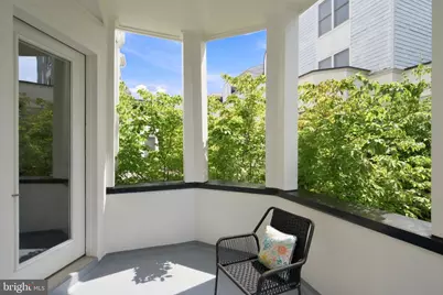 2074 N Oakland Street, Arlington, VA 22207 - Photo 22