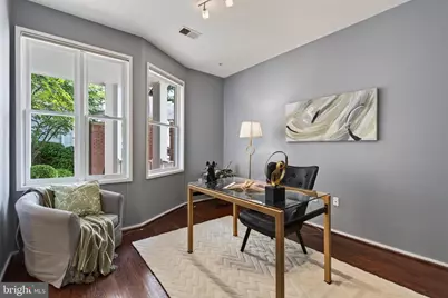 2074 N Oakland Street, Arlington, VA 22207 - Photo 8
