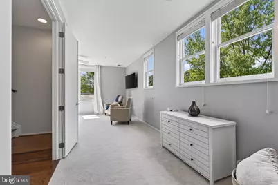 2074 N Oakland Street, Arlington, VA 22207 - Photo 32