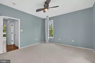 2074 N Oakland St, Arlington, VA 22207 - Photo 36
