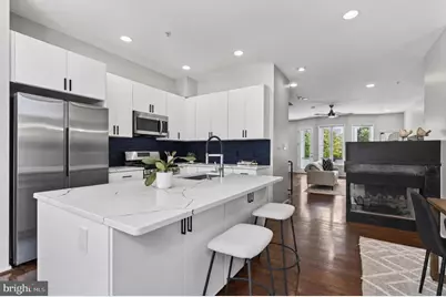 2074 N Oakland Street, Arlington, VA 22207 - Photo 12