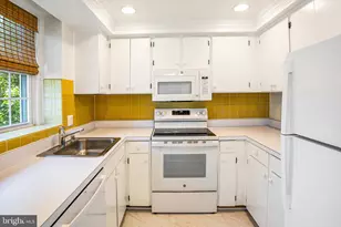 2820 S Abingdon Street S, Arlington, VA 22206 - Photo 4