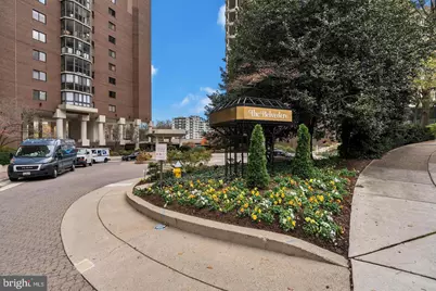 1600 N Oak Street #1828, Arlington, VA 22209 - Photo 2