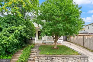 2747 S Uhle Street S, Arlington, VA 22206 - Photo 4