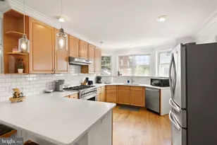 2747 S Uhle Street S, Arlington, VA 22206 - Photo 22