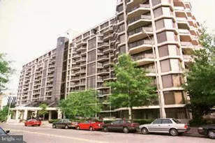 1530 Key Blvd N, Arlington, VA 22209 - Photo 1