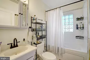 1404 N Roosevelt Street N, Arlington, VA 22205 - Photo 18