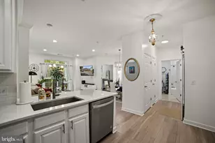 2055 26th St S, Arlington, VA 22206 - Photo 8