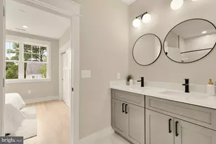 923 17th St S, Arlington, VA 22202 - Photo 44