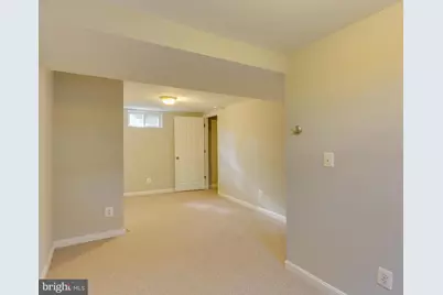 1045 N Monroe Street, Arlington, VA 22201 - Photo 18