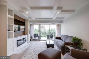 1300 Army Navy Dr, Arlington, VA 22202 - Photo 20